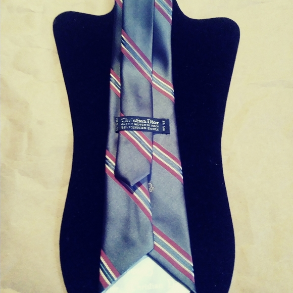 CHRISTIAN DIOR MENS TIE - Picture 2 of 5